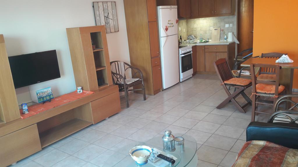 Orange Fodele Apartment Bagian luar foto
