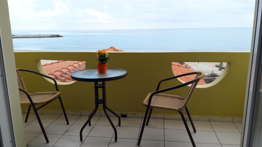 Orange Fodele Apartment Bagian luar foto