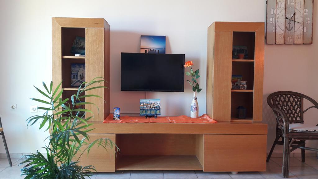 Orange Fodele Apartment Bagian luar foto