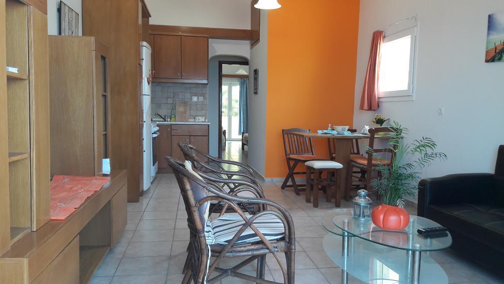 Orange Fodele Apartment Bagian luar foto